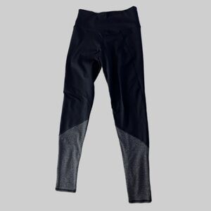 Navy blue women’s athletic leggings